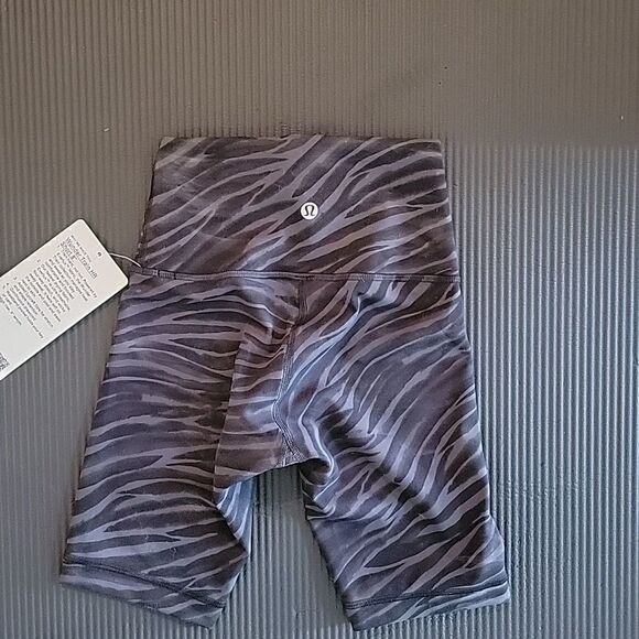 Lululemon Wunder Train HR Short 8" - Picture 3 of 7